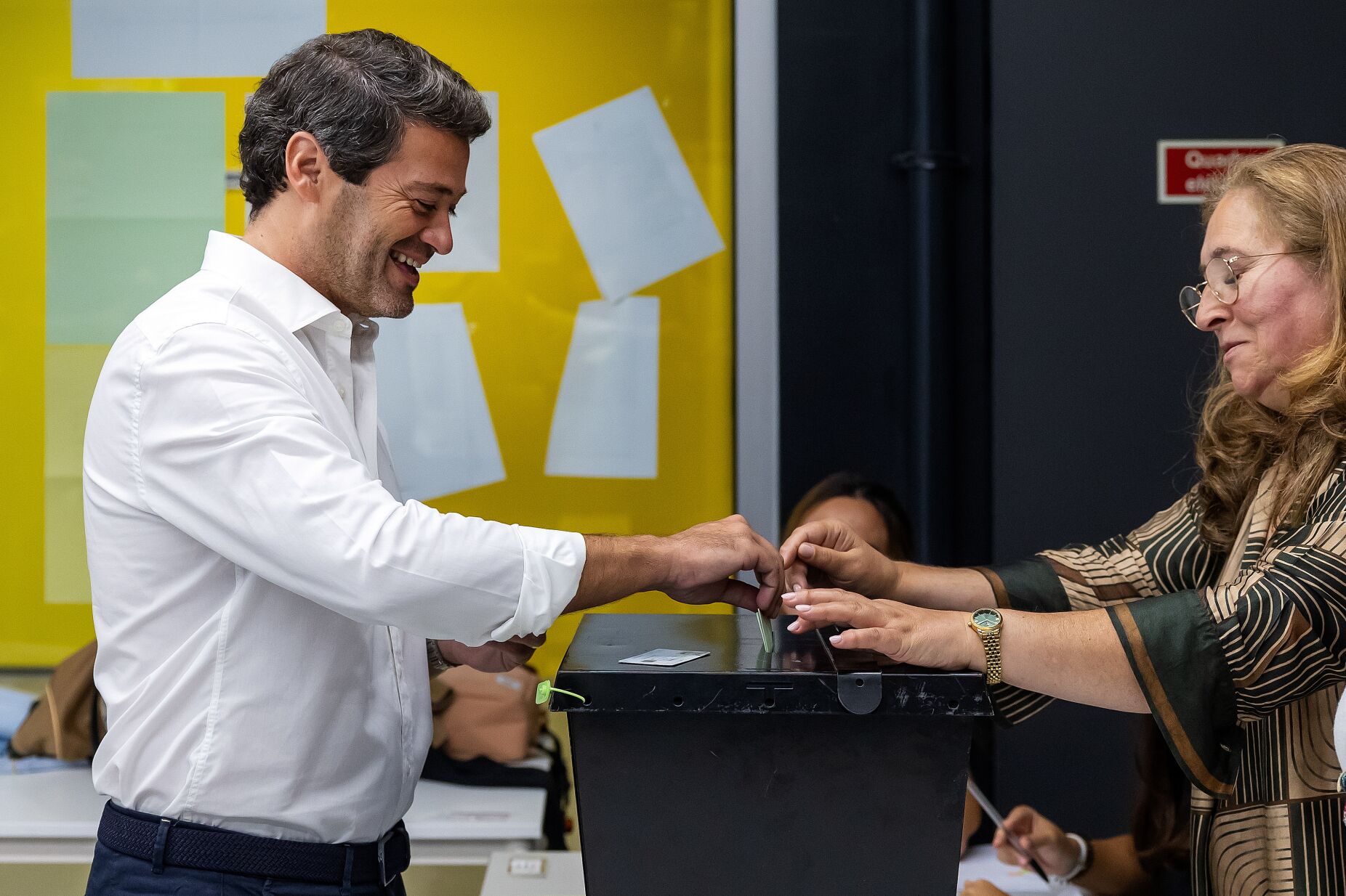 "É a nossa única arma." Ventura apela ao voto para "manter democracia viva"