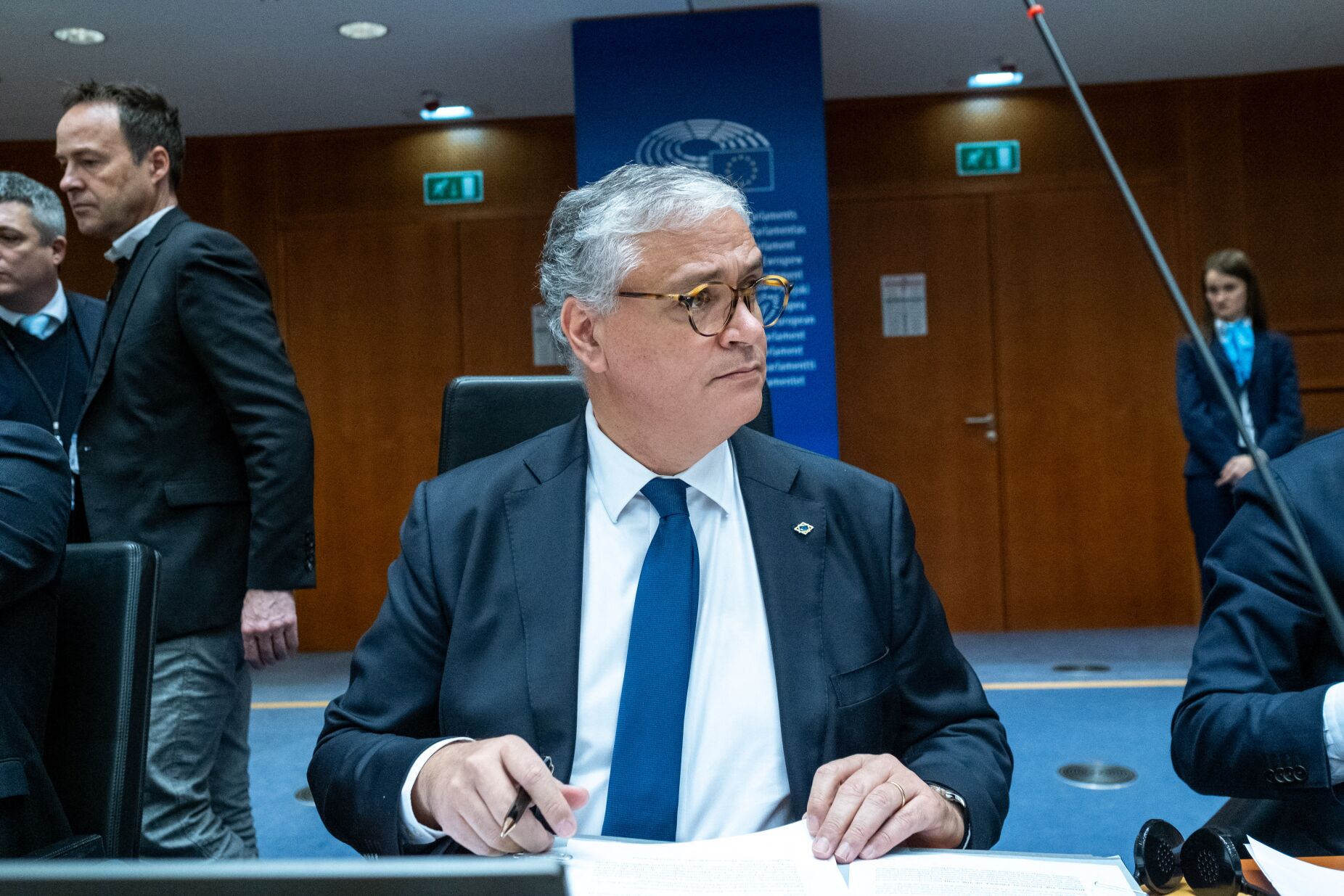 Comité das Regiões. Vasco Alves Cordeiro recebe condecoração "inesperada" da Ucrânia