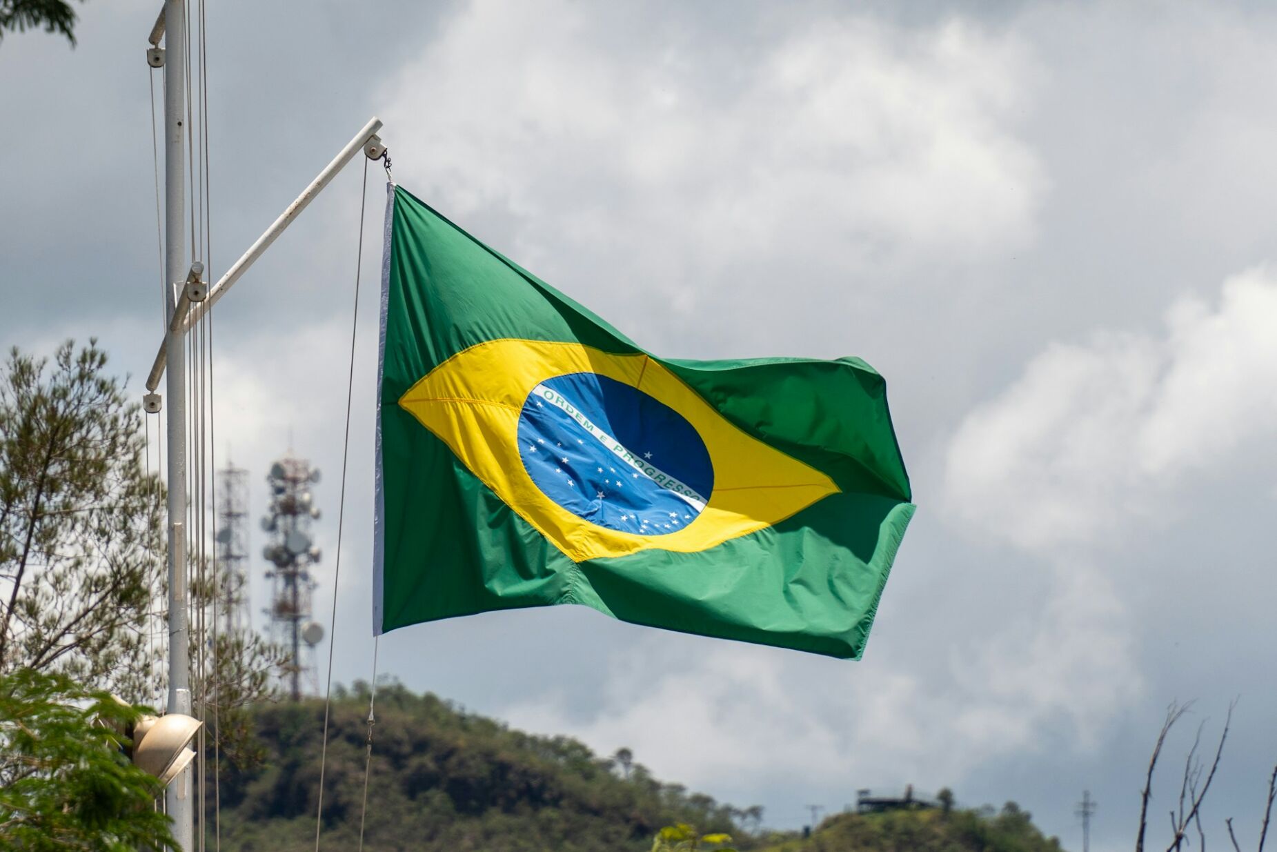 Brasil: pelo menos 15 mortos em acidente de autocarro em Pernambuco